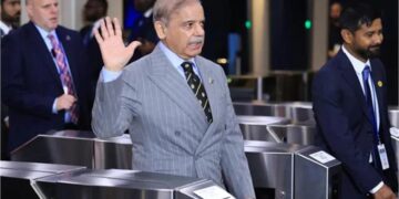 Shehbaz Sharif Walks Away as Journalists Press Him on Hafiz Saeed at UN