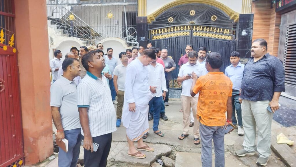 जलवानपुरा में जलभराव देख महापौर ने जताई नाराजगी, सफाई व जल निकासी दुरुस्त करने के निर्देश 1 WhatsApp Image 2026 09 02 at 12.21.45