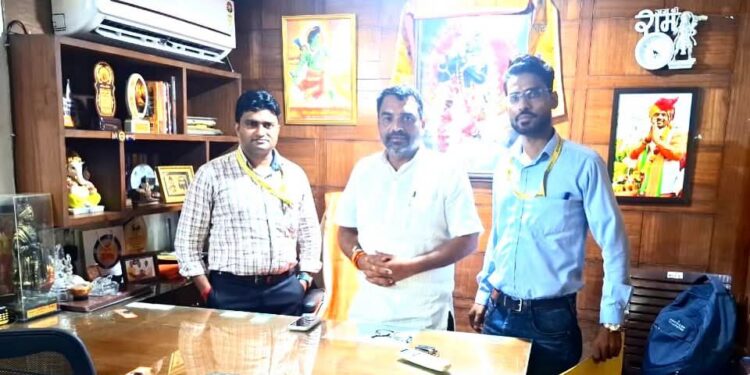 ‘जहां झुग्गी, वहीं मकान’: दिल्ली भाजपा उपाध्यक्ष विक्रम बिधूड़ी का बड़ा भरोसा, वैकल्पिक फ्लैट मिलने तक नहीं हटाया जाएगा कोई झुग्गीवासी 1 ‘जहां झुग्गी, वहीं मकान’: दिल्ली भाजपा उपाध्यक्ष विक्रम बिधूड़ी का बड़ा भरोसा, वैकल्पिक फ्लैट मिलने तक नहीं हटाया जाएगा कोई झुग्गीवासी
