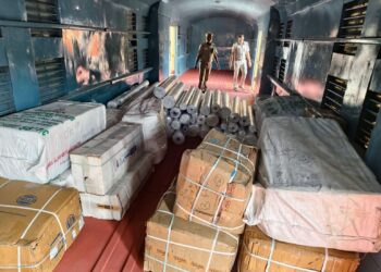Delhi GST Department Seizes Goods Worth ₹5 Crore at Nizamuddin Railway Station