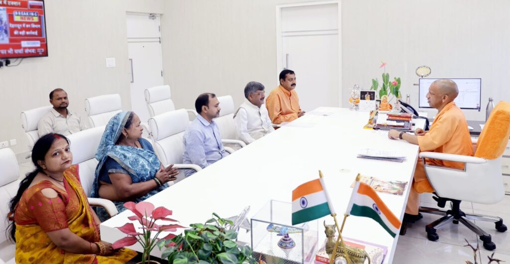 रुदौली विधायक रामचन्द्र यादव ने सीएम योगी से की मुलाकात 1 WhatsApp Image 2026 09 14 at 15.21.23