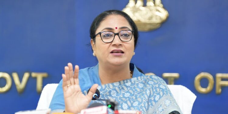 India: Delhi CM Rekha Gupta Unveils Hostel Push for 10,000 Students, Puts Safety and Affordability First 1 India: Delhi CM Rekha Gupta Unveils Hostel Push for 10,000 Students, Puts Safety and Affordability First