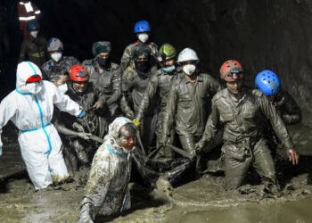 Avalanche tore 2.2 sq km mountain face, crashed into valley: Nepal flood study