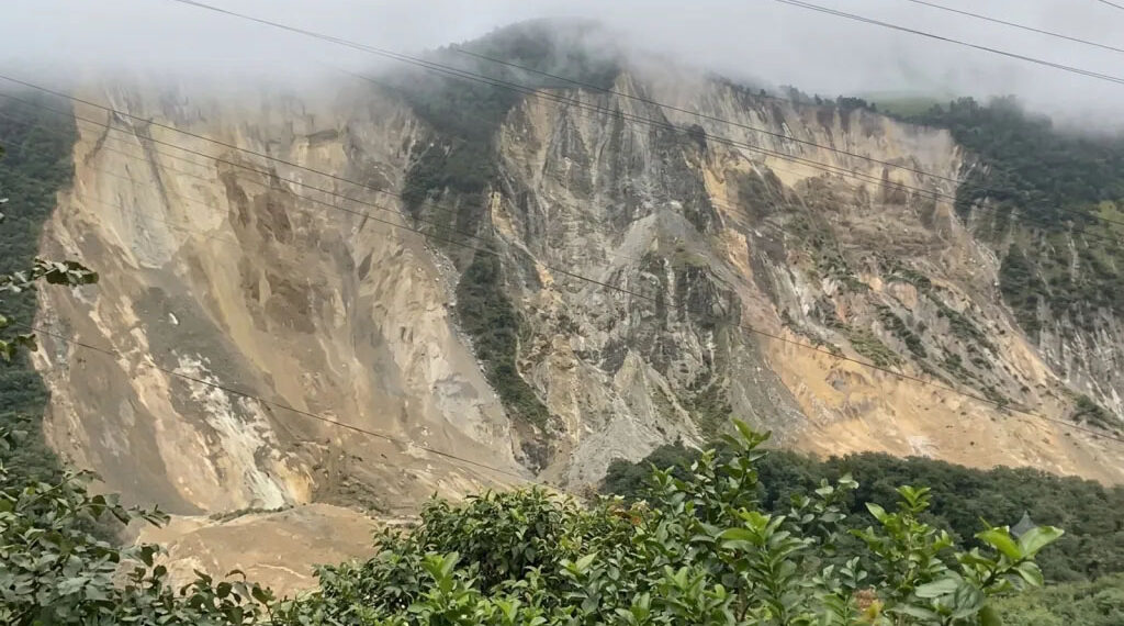 Mountain collapses into river in Nepal, terrifying video captures chaos