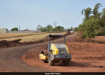 Hawaii Built Road Using Recycled Plastic Equal To 195,000 Bottles In 2022, Here’s Why