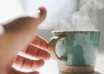 Very hot drinks may damage the food pipe and increase cancer risk 5 Very hot drinks may damage the food pipe and increase cancer risk