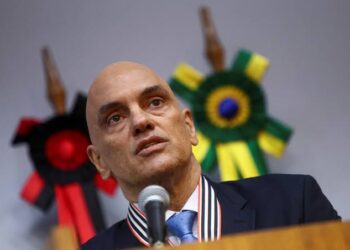 Brazil judge Alexandre de Moraes faces resignation calls over Vorcaro links