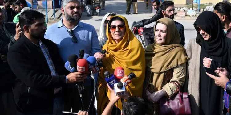 Night Raid, Intimidation: Imran Khan's Big Charges Against Pak Forces Ahead Of Mega March 1 Night Raid, Intimidation: Imran Khan’s Big Charges Against Pak Forces Ahead Of Mega March