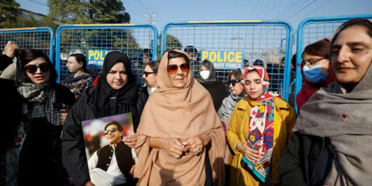 Jailed Pakistan ex-PM Imran Khan’s sister arrested days before protest march 1 Jailed Pakistan ex-PM Imran Khan’s sister arrested days before protest march