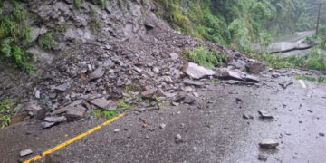 Nepal suspends Kathmandu public transport as landslides block key highways