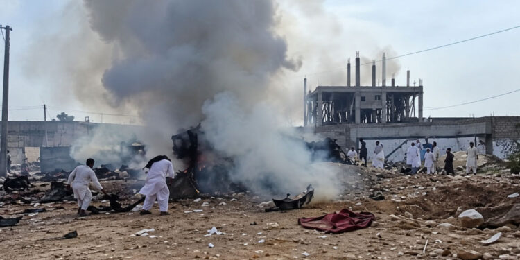 Pakistan suicide bombing kills 11 in Dera Ismail Khan, 30 injured 1 Pakistan suicide bombing kills 11 in Dera Ismail Khan, 30 injured