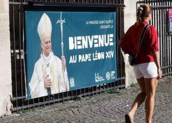 Hundreds of thousands expected in Paris for Pope’s visit