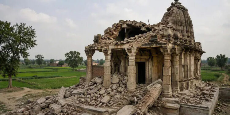 Over 100-Year-Old Hindu Temple Razed In Pakistan To Make Space For Madrassa: Report 1 Over 100-Year-Old Hindu Temple Razed In Pakistan To Make Space For Madrassa: Report