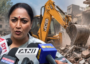 Satya Niketan Building Collapse: Five Senior MCD Officials Suspended on CM Rekha Gupta’s Orders