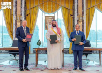 Saudi Arabia, Turkey, Pakistan to hold urgent meeting over Houthi attacks