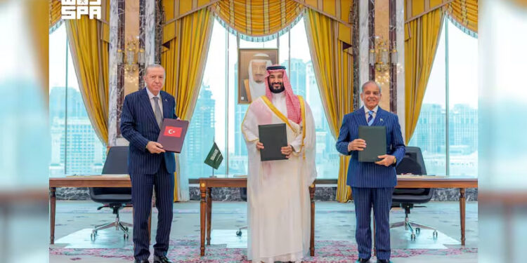 Saudi Arabia, Turkey, Pakistan to hold urgent meeting over Houthi attacks 1 Saudi Arabia, Turkey, Pakistan to hold urgent meeting over Houthi attacks