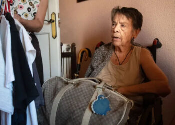 Dramatic eviction of woman aged 87 highlights Spain’s housing shortage