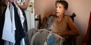 Dramatic eviction of woman aged 87 highlights Spain’s housing shortage