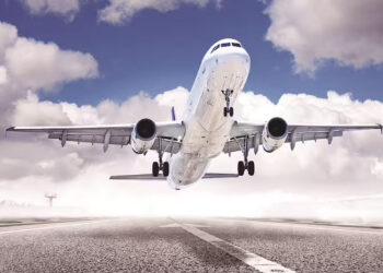 Over 1,000 flights cancelled in Britain due to air traffic control issue