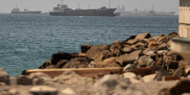 Sri Lanka treats 40 Iranian sailors after distress call near Galle