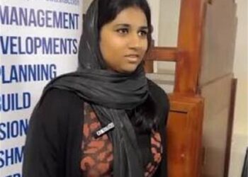 Pakistan: Underage Sikh Girl Converts to Islam, Claims Reciting the Kalma Helped Her Find God (Video) 2 Pakistan: Underage Sikh Girl Converts to Islam, Claims Reciting the Kalma Helped Her Find God (Video)