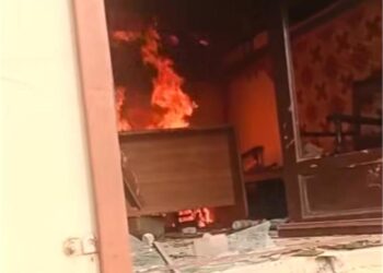 Pakistan Mob Torches Christian’s Home, Shop After Blasphemy Claim; 35 Families Flee 2 Pakistan Mob Torches Christian’s Home, Shop After Blasphemy Claim; 35 Families Flee