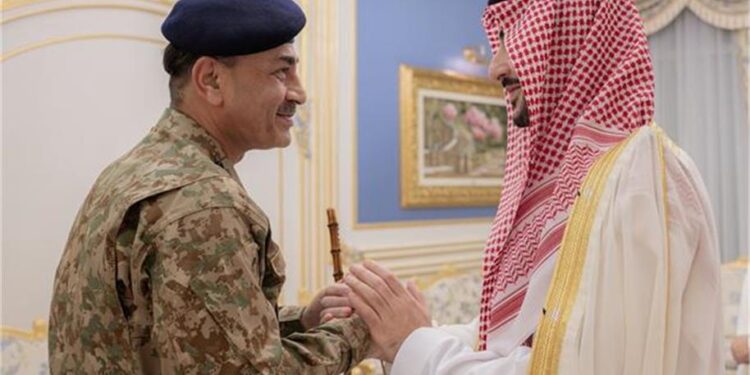 Is Pakistan’s Foreign Policy Under Military Control? Troop Deployment to Saudi Arabia Without a Parliamentary Vote 1 Is Pakistan’s Foreign Policy Under Military Control? Troop Deployment to Saudi Arabia Without a Parliamentary Vote