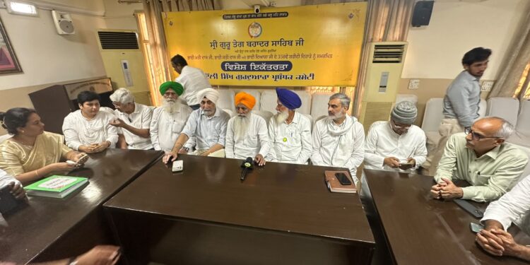 ट्रंप की ट्रेड डील पर किसानों का अल्टीमेटम, 100 से अधिक संगठन आंदोलन को तैयार 1 ट्रंप की ट्रेड डील पर किसानों का अल्टीमेटम, 100 से अधिक संगठन आंदोलन को तैयार