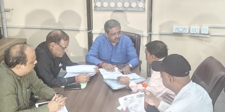 दिल्ली जल बोर्ड की 57 जनसमस्याएं सुनीं, 23 का मौके पर समाधान