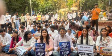 ‘Stop Anarchy, Embrace Democracy’: ABVP Protests at Delhi University