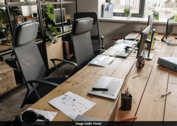 Brazil Backs 40-Hour Workweek, Moves To End Six-Day Work Schedules