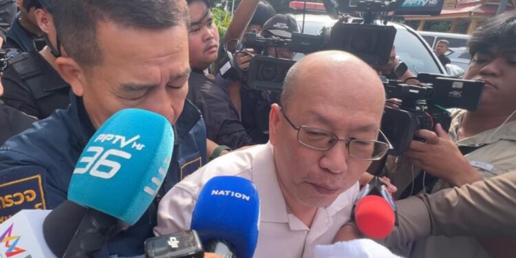 คุมตัว “อัจฉริยะ” ฝากขังศาลอาญา เจ้าตัวยันชี้แจงเงิน 191 ล้านได้ ปัดเงินบริจาคเล่นพนันมวย เชื่อถูกกลั่นแกล้ง-มีใบสั่ง 1 คุมตัว “อัจฉริยะ” ฝากขังศาลอาญา เจ้าตัวยันชี้แจงเงิน 191 ล้านได้ ปัดเงินบริจาคเล่นพนันมวย เชื่อถูกกลั่นแกล้ง-มีใบสั่ง