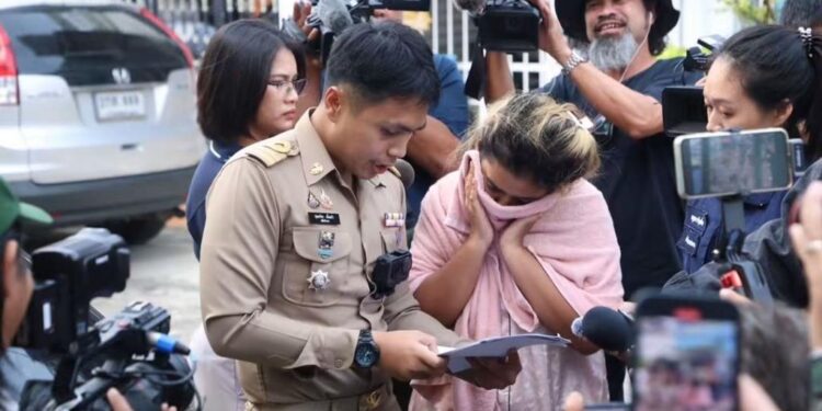 บุกรวบ 2 ผู้ต้องหาค้ามนุษย์ ช่วยเด็กเมียนมาถูกบังคับขายดอกไม้ยันเช้า ขายไม่หมดถูกช้อนลนไฟนาบ พบเด็ก 12 ปี ถูกซื้อตัว 3 หมื่น