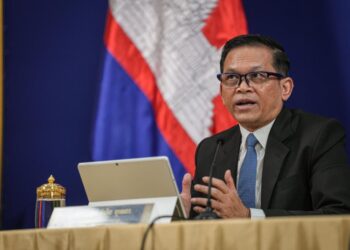 รัฐบาลกัมพูชาจี้ ‘สม รังสี’ เคลียร์ปมแฉทหารเขมรยิงไทยก่อน ลั่นถ้าพูดจริงต้องขอโทษประชาชน