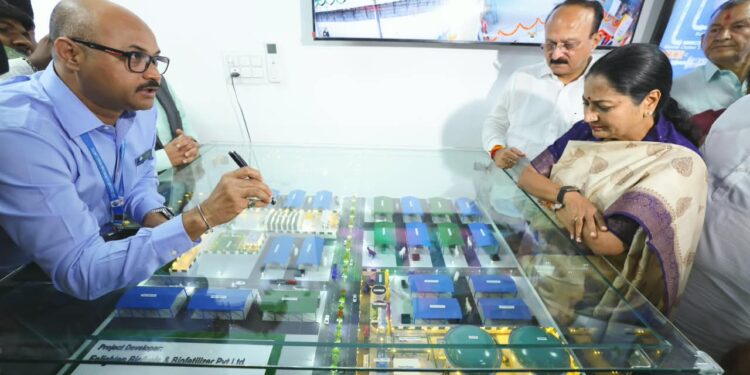 Delhi CM Rekha Gupta Opens ₹16-Crore Biogas Plant to Curb Yamuna Pollution