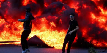 Student protesters attack government buildings in Albania