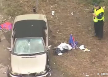 18-Year-Old Crashes Car Into Crowd In Australia, 10 Injured 2 18-Year-Old Crashes Car Into Crowd In Australia, 10 Injured