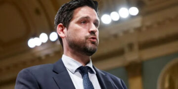 Canada suspends plans to expand assisted dying to people with mental illness
