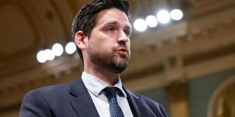 Canada suspends plans to expand assisted dying to people with mental illness 1 Canada suspends plans to expand assisted dying to people with mental illness