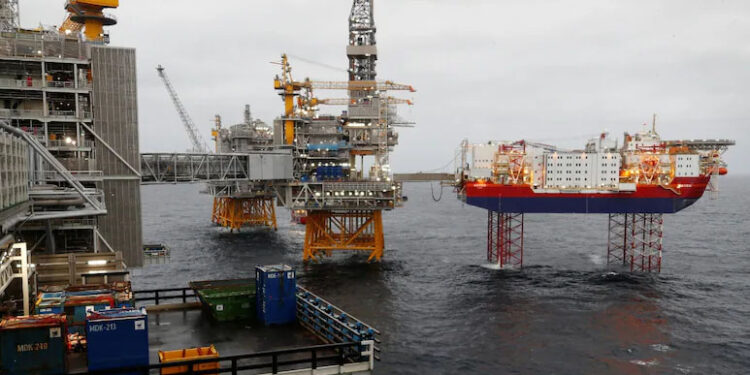 G7 Nations To Release 100 Million Barrels Of Oil, Diesel As Prices Soar 1 G7 Nations To Release 100 Million Barrels Of Oil, Diesel As Prices Soar