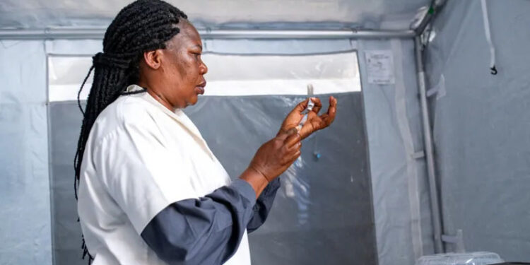 Kenya confirms its first Ebola death as outbreak spreads 1 Kenya confirms its first Ebola death as outbreak spreads