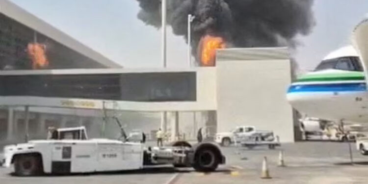 Riyadh Airport Resumes Flight Operations Despite Houthi’s “Unsafe” Warning