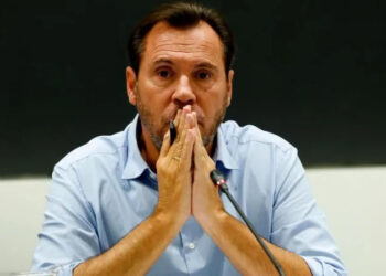 Spain transport minister says he won’t resign over high-speed rail disaster