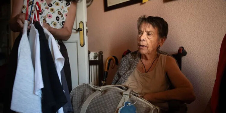 Spanish pensioner whose eviction sparked nationwide protests dies, union says 1 Spanish pensioner whose eviction sparked nationwide protests dies, union says