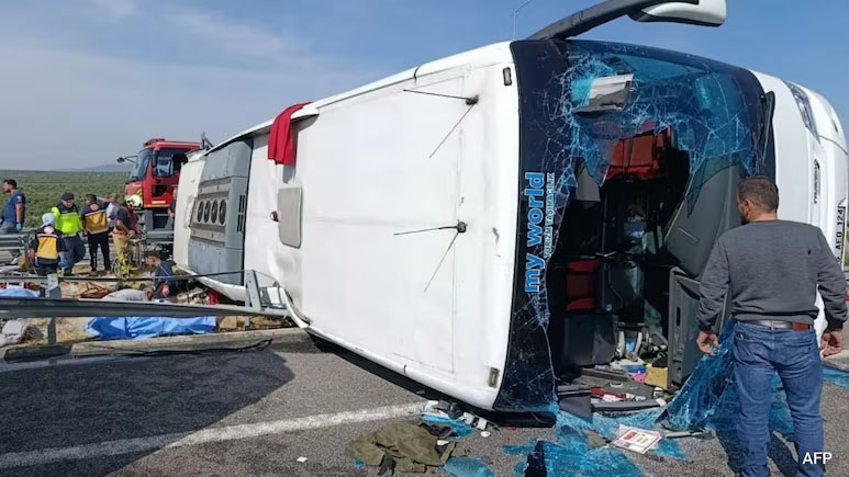 11 Killed After Bus Crashes Into Truck In Turkey, Drivers Detained