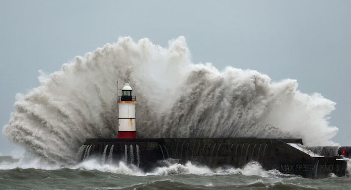 UK govt launches ‘Be Ready’ campaign as country braces for 2nd storm in two days