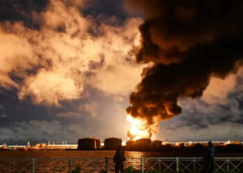 Ukraine Fires 1,000 Drones At Russia, St Petersburg Oil Sites Ablaze 7 Ukraine Fires 1,000 Drones At Russia, St Petersburg Oil Sites Ablaze