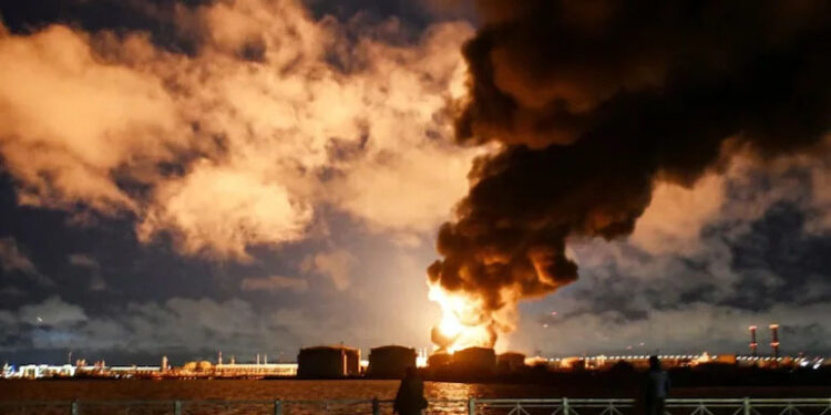 Ukraine Fires 1,000 Drones At Russia, St Petersburg Oil Sites Ablaze 1 Ukraine Fires 1,000 Drones At Russia, St Petersburg Oil Sites Ablaze